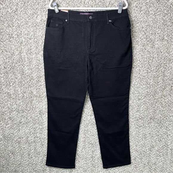 Gloria Vanderbilt Jeans Women’s 16 Short Amanda Slimming Black Tapered Leg NWT - Picture 1 of 11